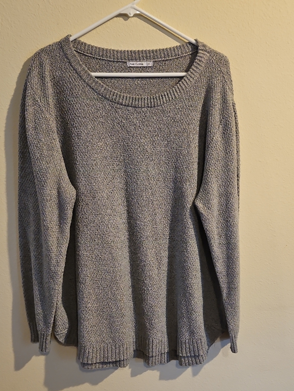 Pink Clover Light Heather Gray Scoop Neck Knit Sweater